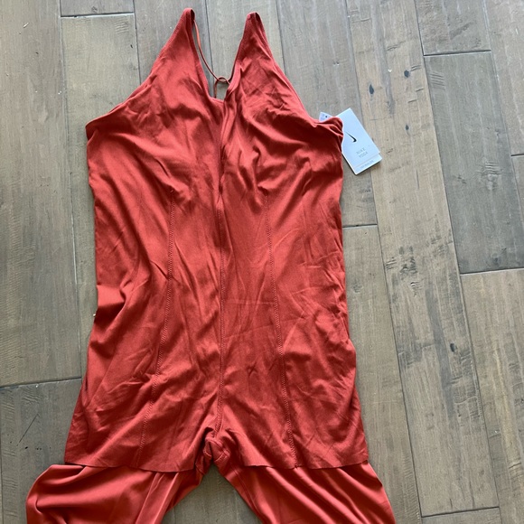 NWT NIKE YOGA BODYSUIT INFINALON XXL RUST - Picture 2 of 7